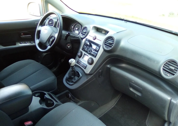 Kia Carens cena 12900 przebieg: 190000, rok produkcji 2009 z Szczecin małe 301